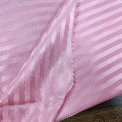 Polyester 100% gefärbter Satin tönte dick gestreiftes Gewebe 95G ab