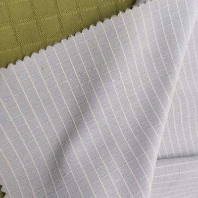 Ripstop 100 Polyester 75DX150D 190 g/m² gefärbtes Mikrofasergewebe